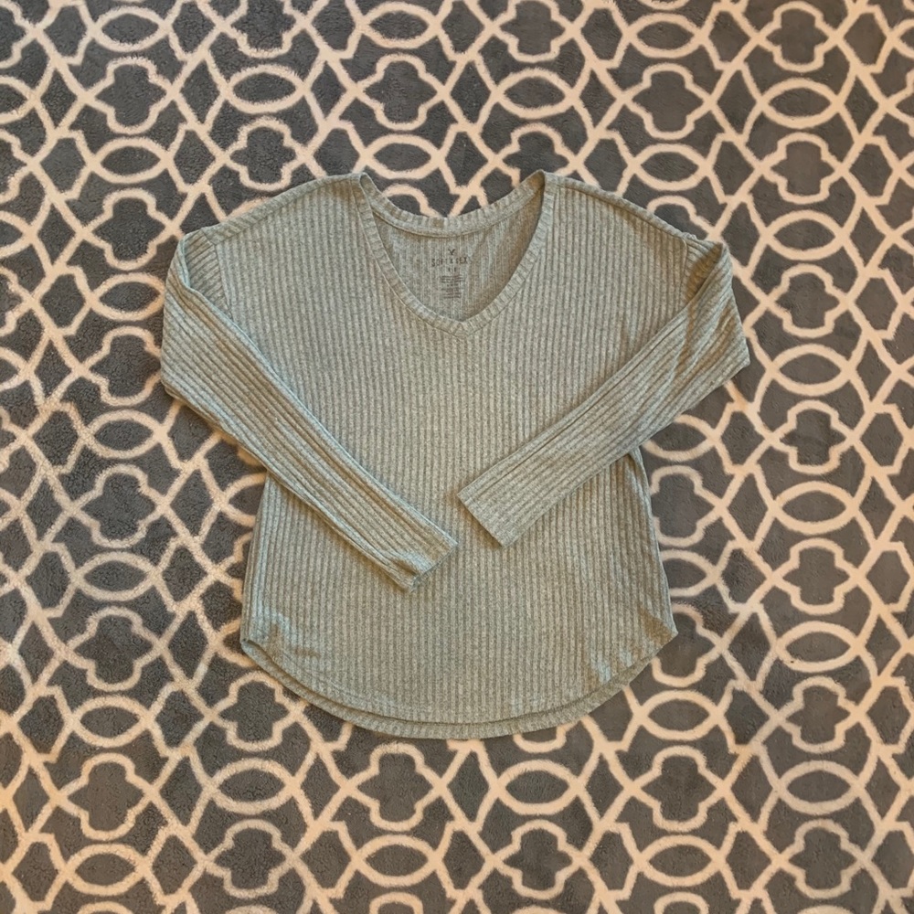 American Eagle long sleeve tee